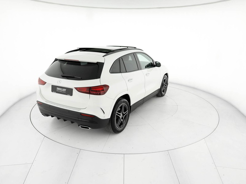 Mercedes GLA 180 d amg line advanced plus auto diesel bianco