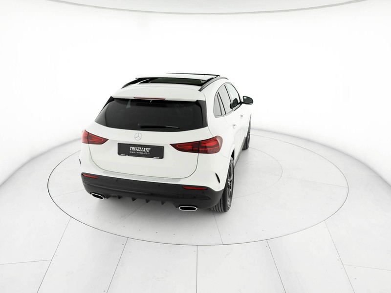 Mercedes GLA 180 d amg line advanced plus auto diesel bianco
