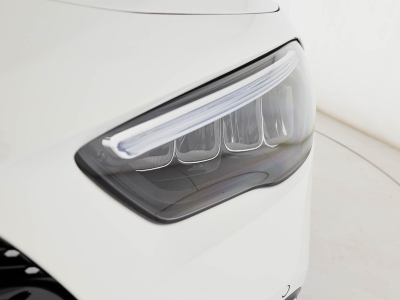 Mercedes GLA 180 d amg line advanced plus auto diesel bianco