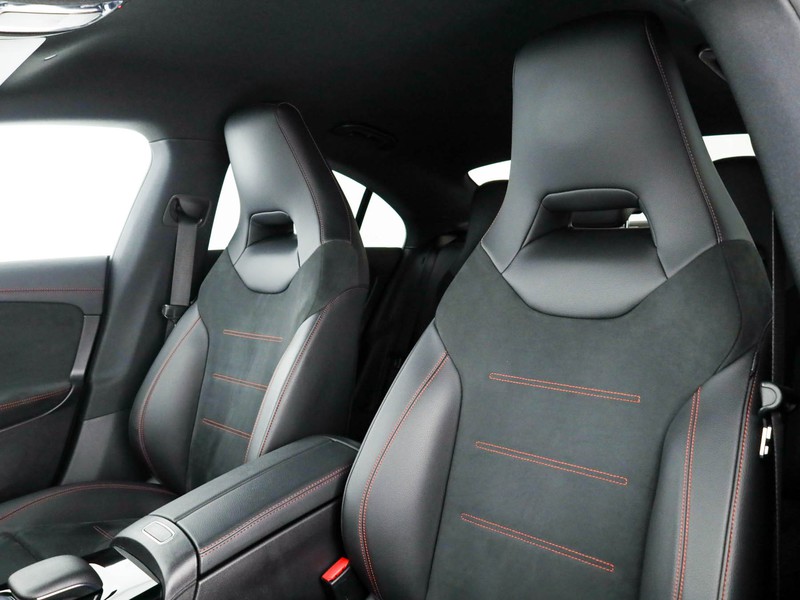 Mercedes CLA Coupè coupe 180 d premium auto diesel nero