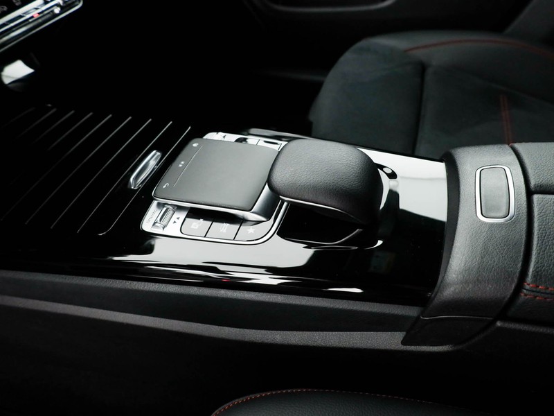 Mercedes CLA Coupè coupe 180 d premium auto diesel nero