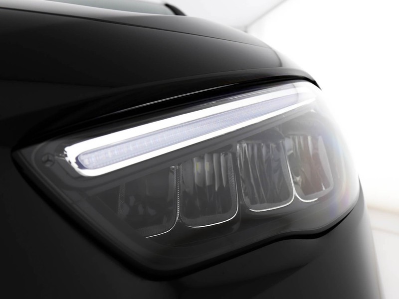 Mercedes GLA 180 d amg line advanced plus auto diesel blu/azzurro