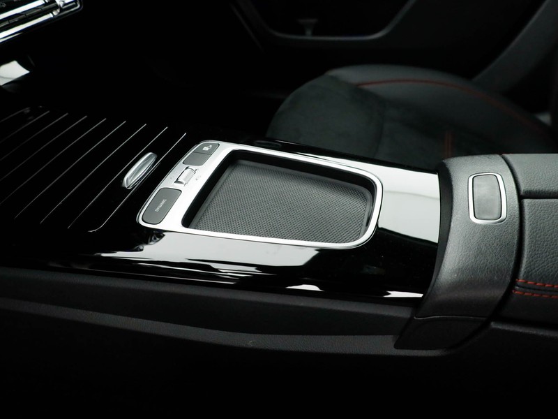 Mercedes Classe A 250 e phev amg line advanced plus auto ibrido bianco