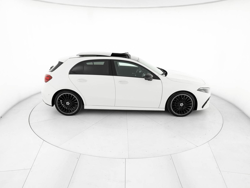 Mercedes Classe A 180 d amg line premium auto diesel bianco