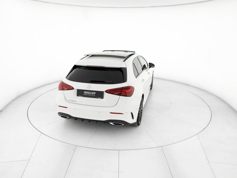 Mercedes Classe A 180 d amg line premium auto diesel bianco