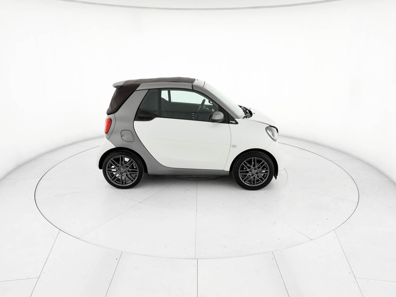 Smart Fortwo Cabrio cabrio 0.9 t brabus edition 90cv twinamic benzina bianco