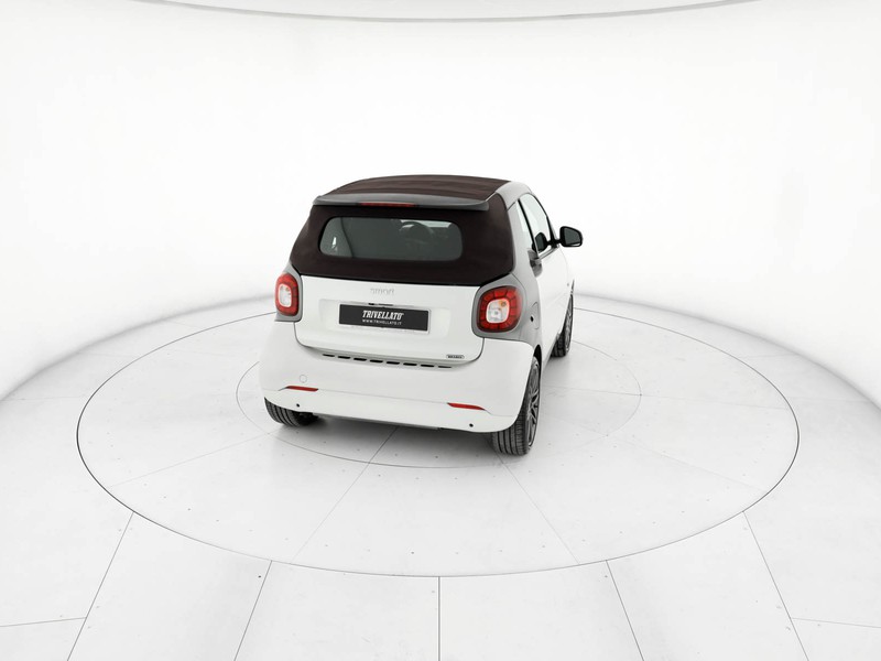 Smart Fortwo Cabrio cabrio 0.9 t brabus edition 90cv twinamic benzina bianco