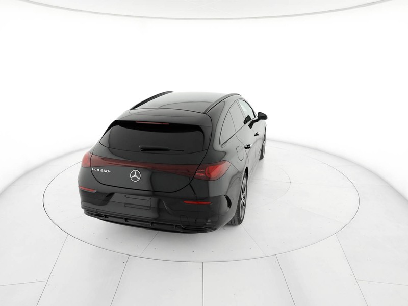 Mercedes CLA Shooting Brake 250+  with EQ technology