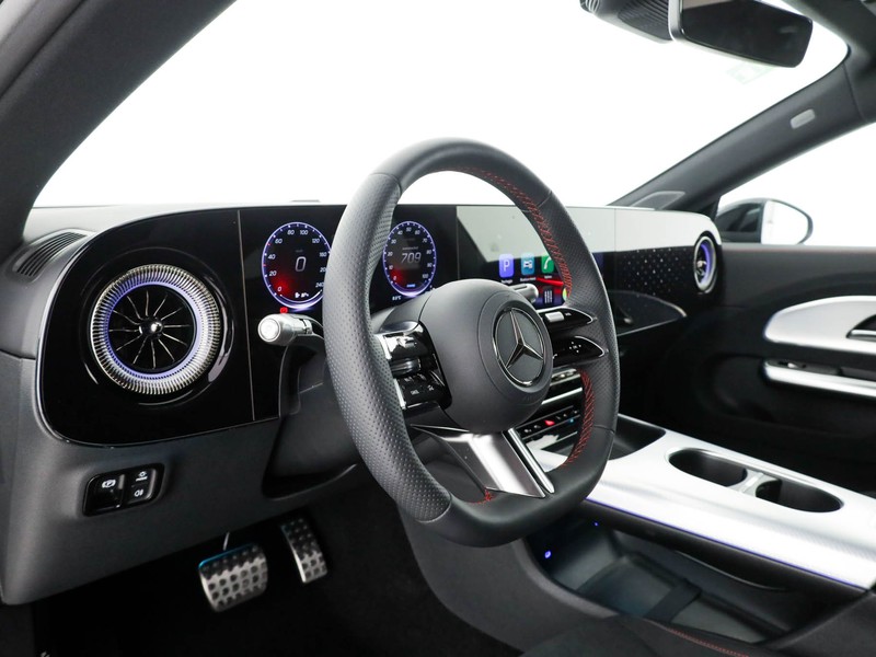 Mercedes CLA Shooting Brake 250+  with EQ technology