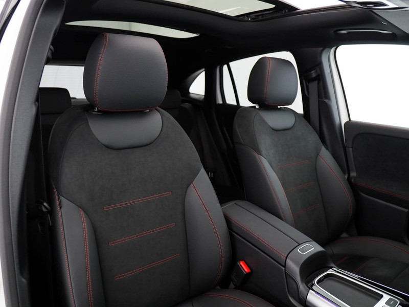 Mercedes GLA 200 d automatic diesel bianco