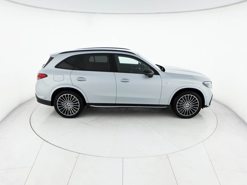 Mercedes GLC 300 de 4MATIC con tecnologia ibrida EQ