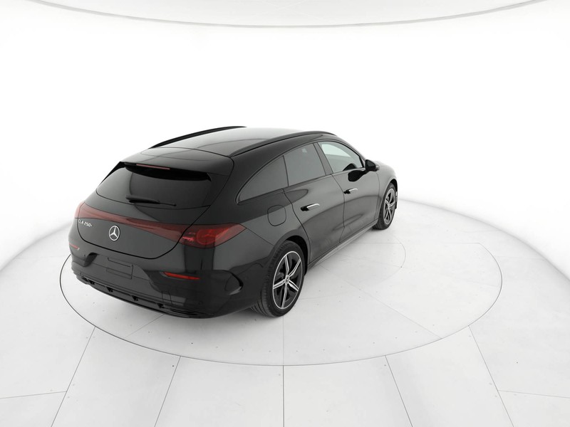 Mercedes CLA Shooting Brake 250+  with EQ technology