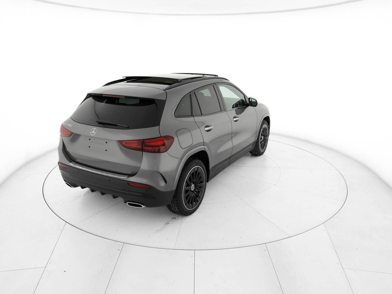 Mercedes GLA 250 e Plug-in hybrid diesel grigio