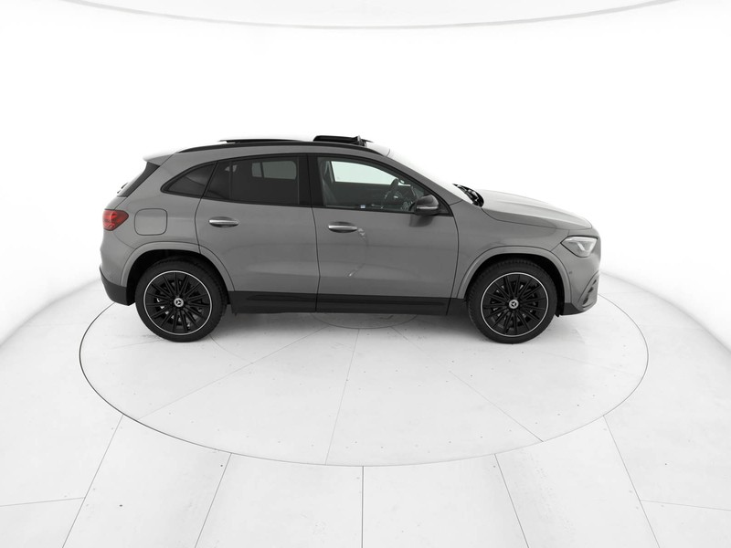 Mercedes GLA 250 e Plug-in hybrid diesel grigio