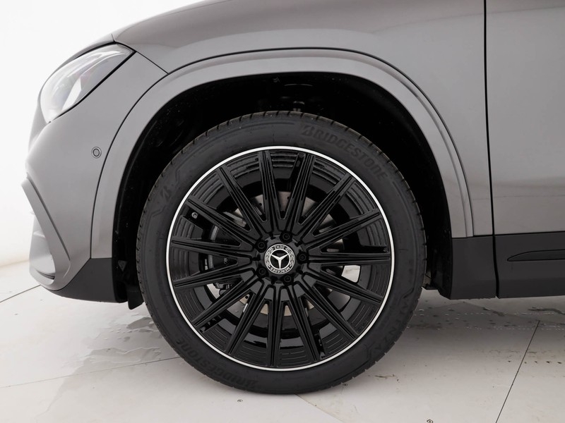 Mercedes GLA 250 e Plug-in hybrid diesel grigio