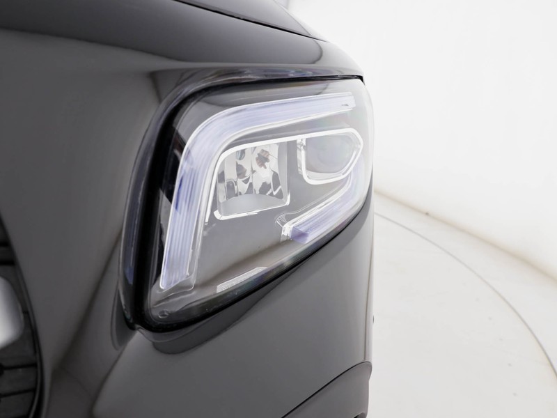 Mercedes GLB 200 d premium auto