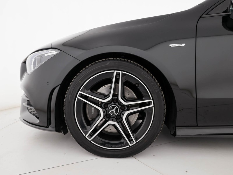 Mercedes CLA Shooting Brake  200 d night edition auto diesel nero