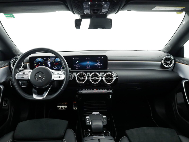Mercedes CLA Shooting Brake  200 d night edition auto diesel nero