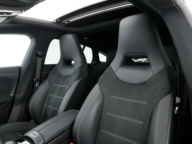 Mercedes CLA Shooting Brake  200 d night edition auto diesel nero