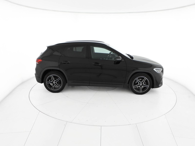 Mercedes GLA 180 d premium auto diesel nero