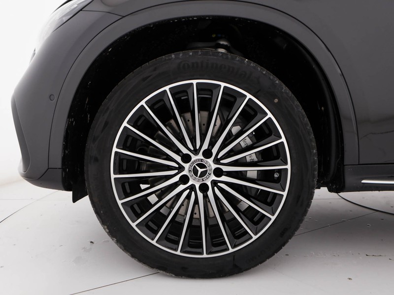 Mercedes GLC 300 de 4MATIC con tecnologia ibrida EQ  grigio