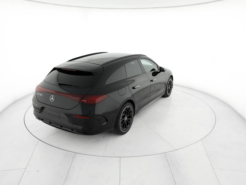Mercedes CLA Shooting Brake 250+  with EQ technology