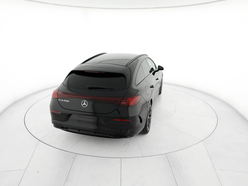 Mercedes CLA Shooting Brake 250+  with EQ technology