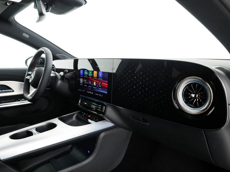 Mercedes CLA Shooting Brake 250+  with EQ technology