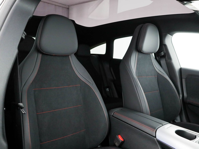 Mercedes CLA Shooting Brake 250+  with EQ technology