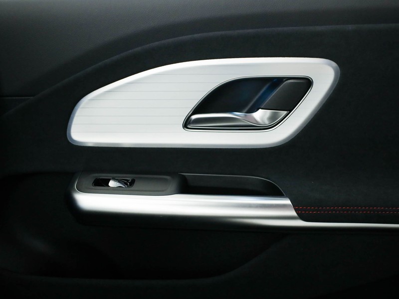 Mercedes CLA Shooting Brake 250+  with EQ technology