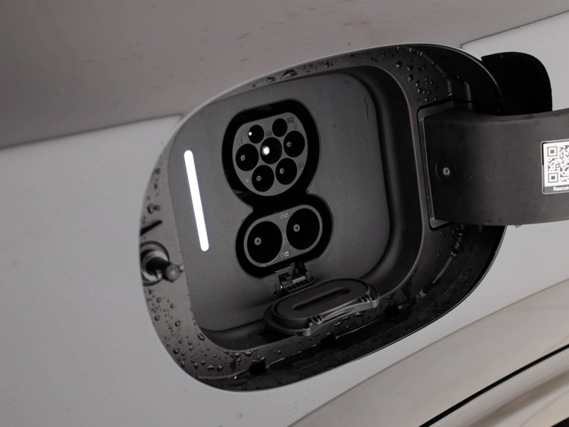 Mercedes GLB 350 4MATIC con tecnologia EQ