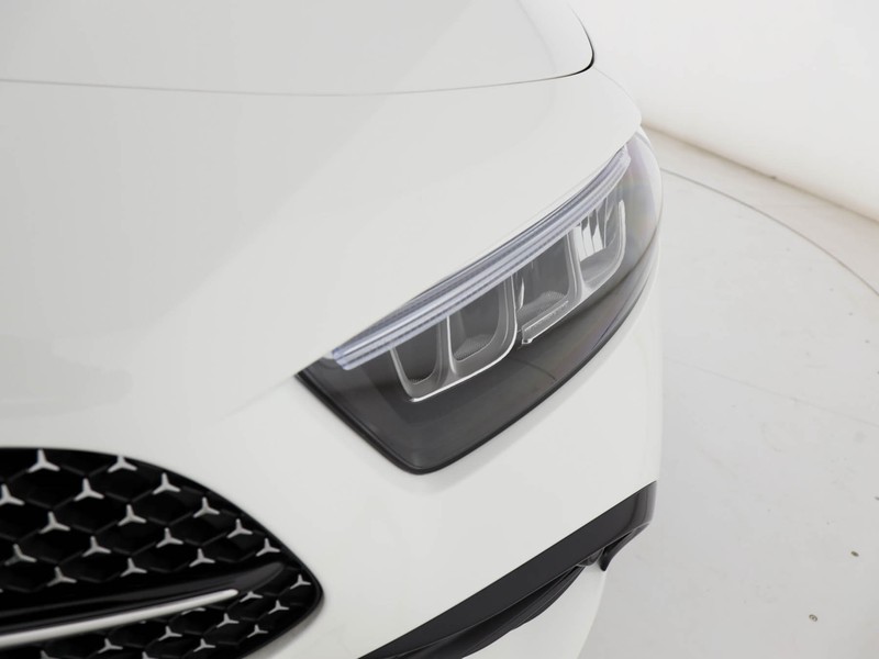 Mercedes Classe A 180 d amg line advanced plus auto diesel bianco