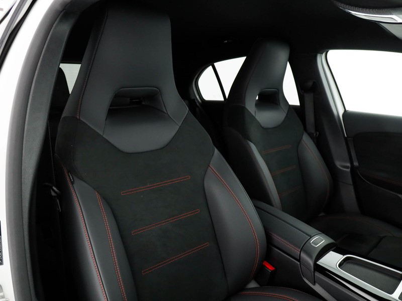 Mercedes Classe A 180 d amg line advanced plus auto diesel bianco