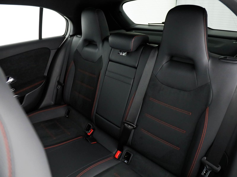 Mercedes Classe A 180 d amg line advanced plus auto diesel bianco