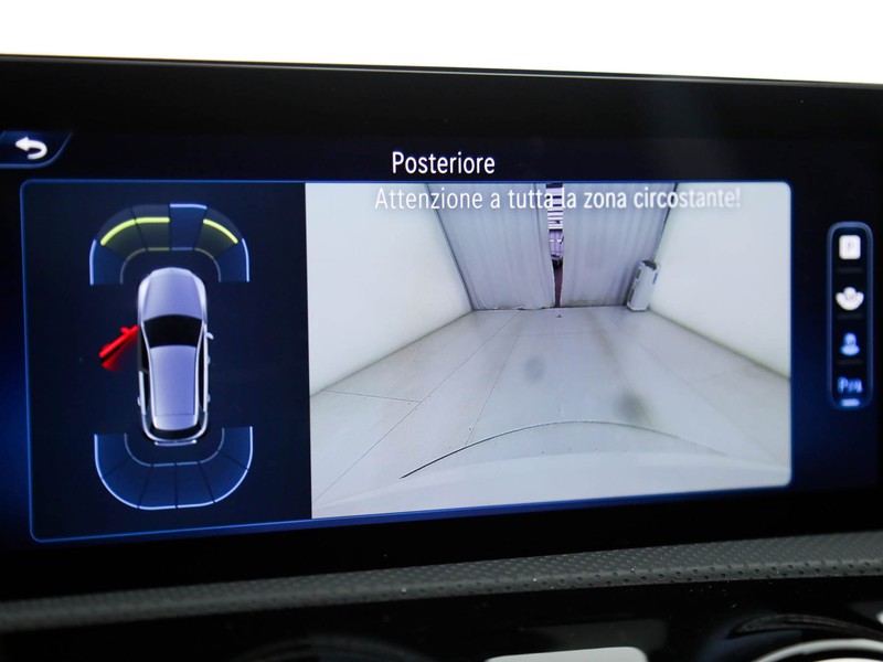 Mercedes Classe A 180 d amg line advanced plus auto diesel bianco