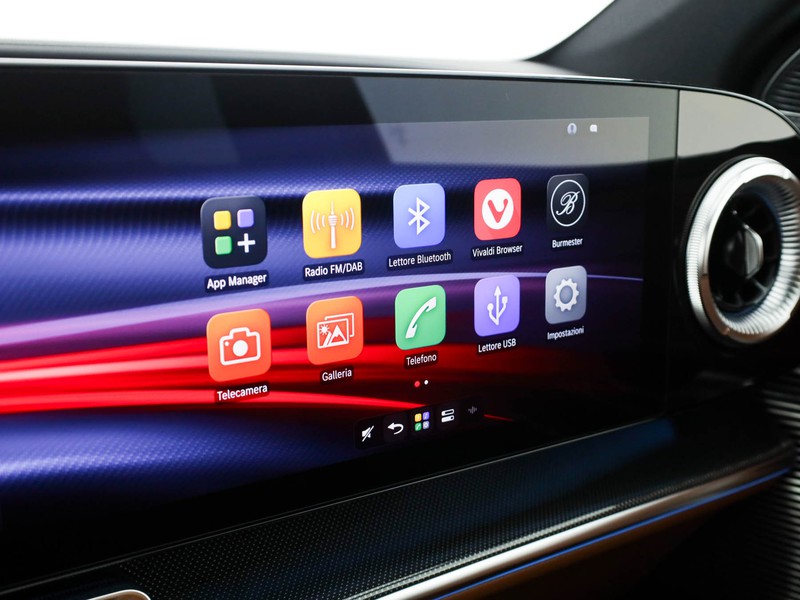 Mercedes GLC 400 4MATIC con tecnologia EQ