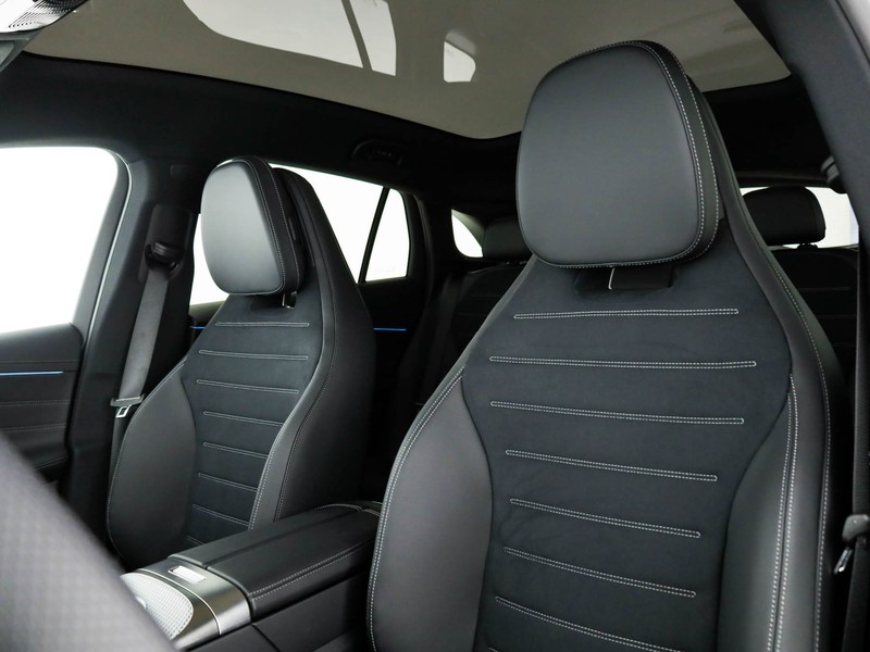 Mercedes GLC 400 4MATIC con tecnologia EQ  bianco