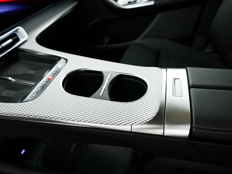 Mercedes GLC 400 4MATIC con tecnologia EQ  bianco