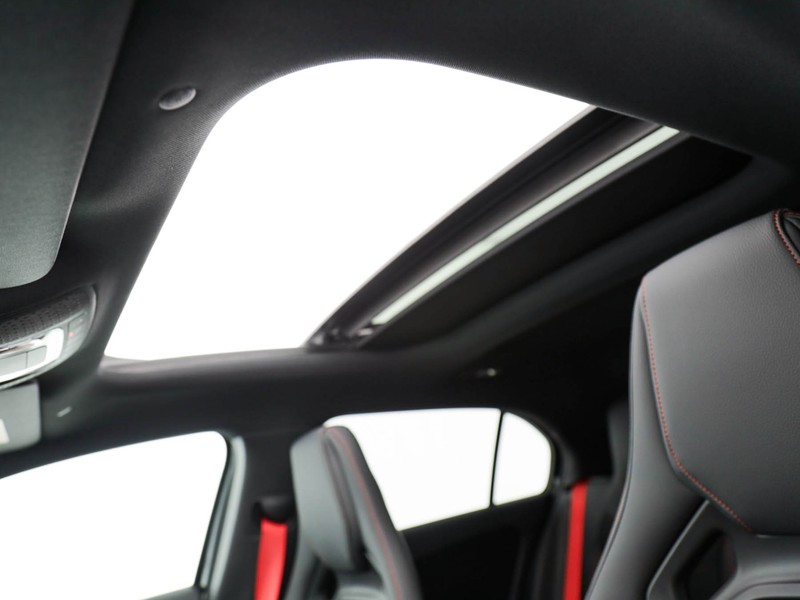 AMG Classe A a amg 35 amg line premium 4matic auto