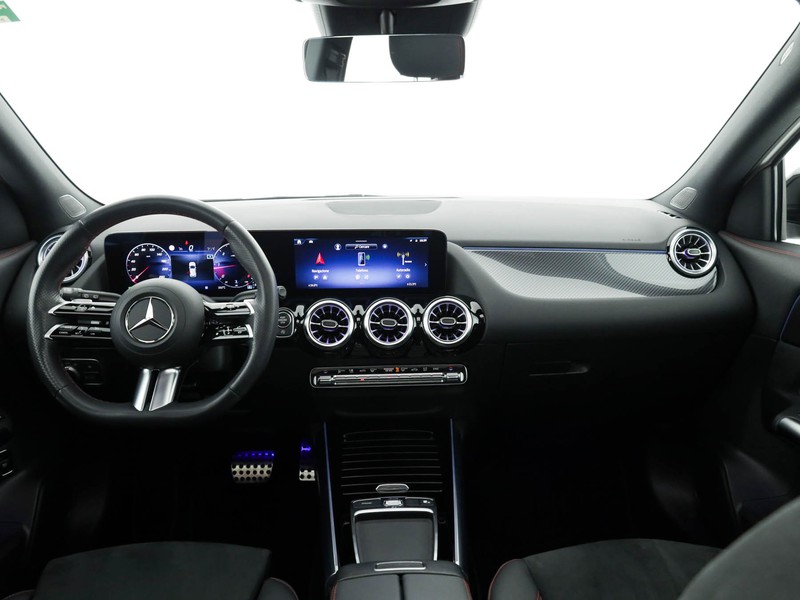 Mercedes GLA 200 d amg line advanced plus auto diesel bianco