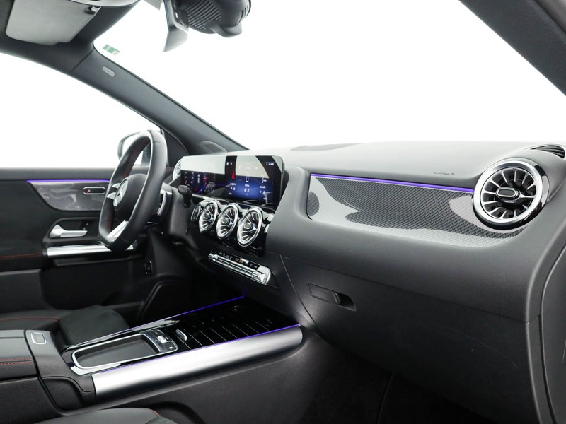 Mercedes GLA 200 d amg line advanced plus auto diesel bianco