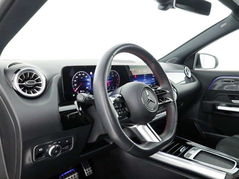 Mercedes GLA 200 d amg line advanced plus auto diesel bianco