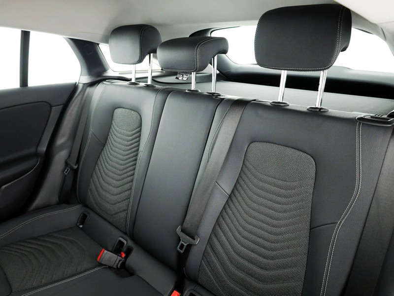 Mercedes CLA Shooting Brake  180 d advanced auto diesel bianco