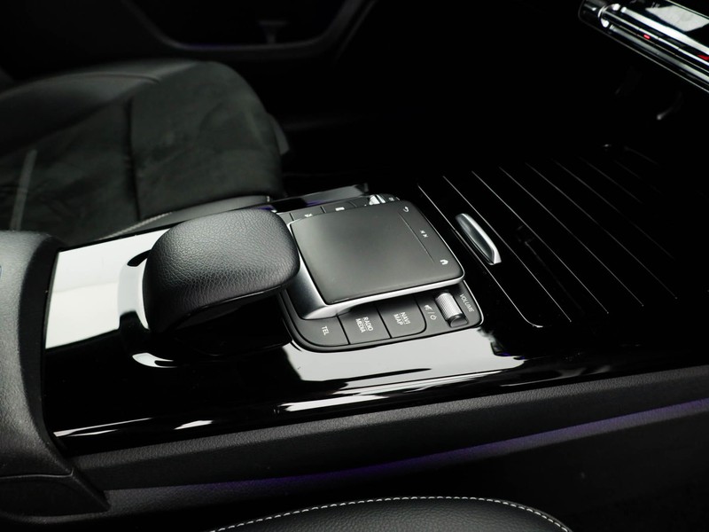 Mercedes Classe A 180 d premium auto diesel bianco