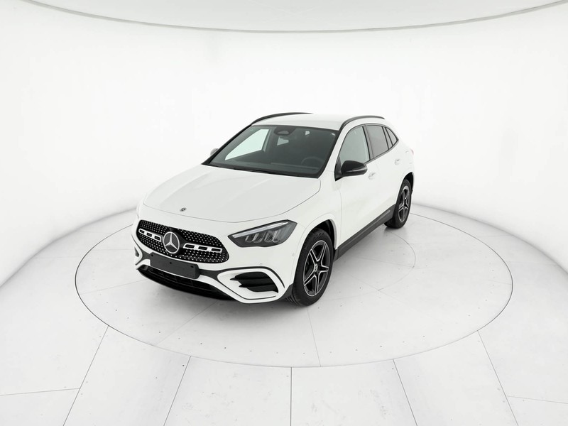Mercedes GLA 250 e Plug-in hybrid  bianco