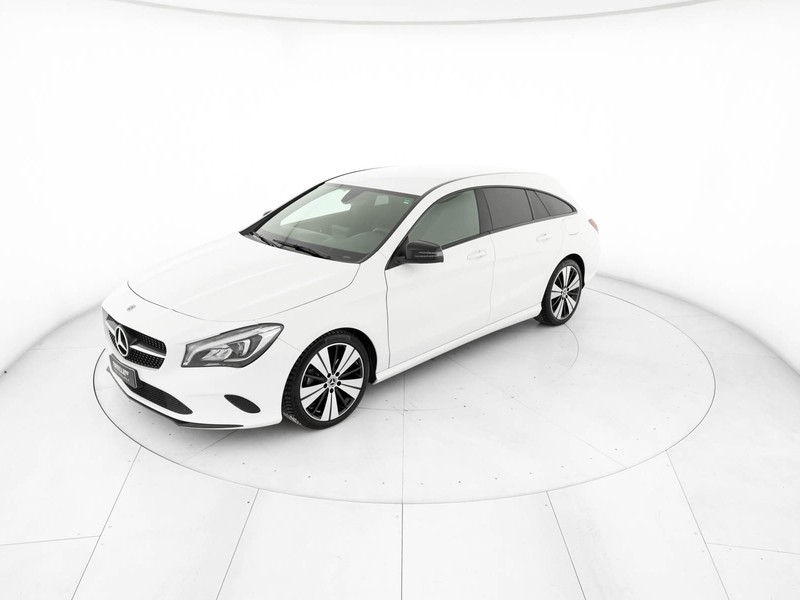 Mercedes CLA Shooting Brake - foto 2