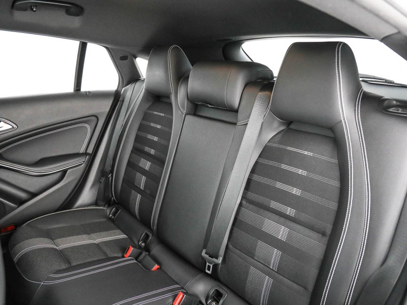 Mercedes CLA Shooting Brake  200 d sport auto fl diesel bianco
