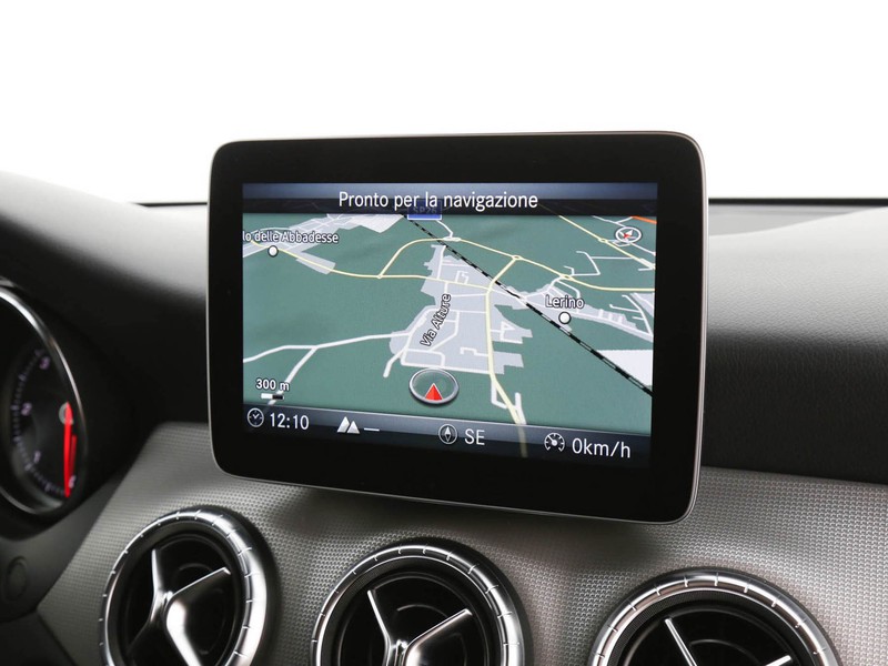 Mercedes CLA Shooting Brake  200 d sport auto fl diesel bianco