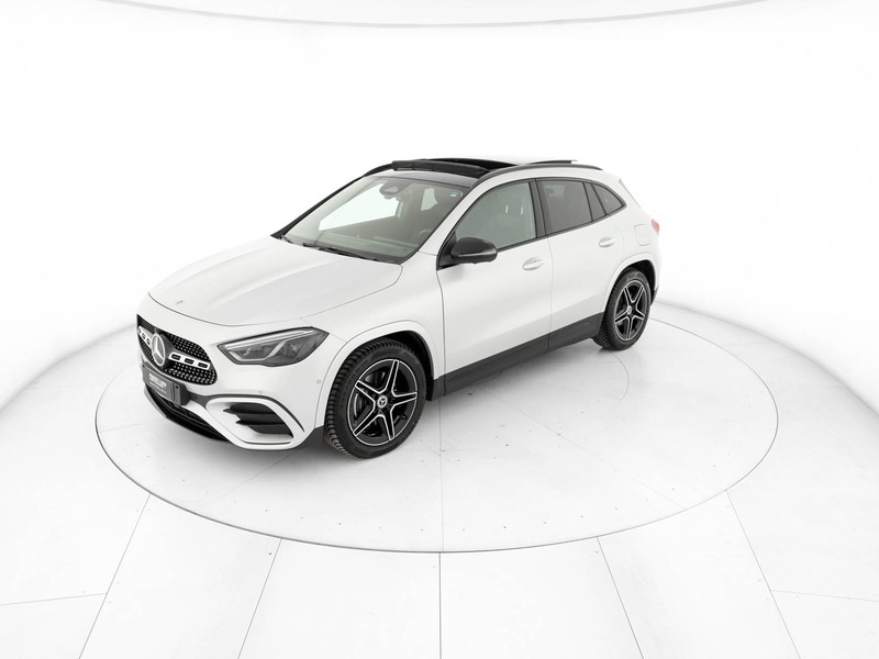 Mercedes GLA 200 d amg line premium plus 4matic auto diesel argento