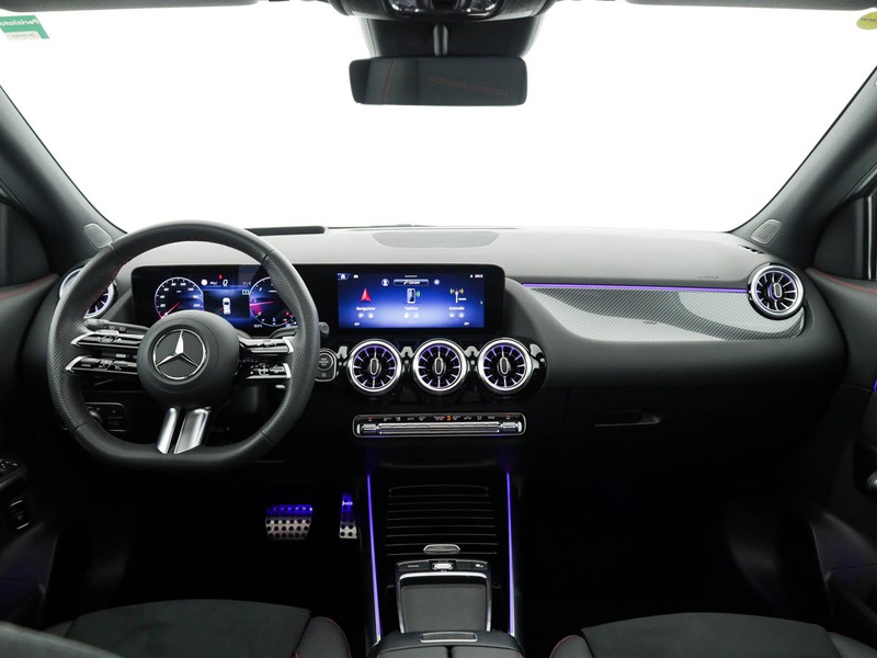 Mercedes GLA 200 d amg line premium plus 4matic auto diesel argento